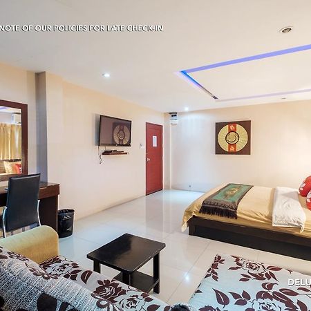 Zen Rooms Lk Metro Pattaya Exterior foto